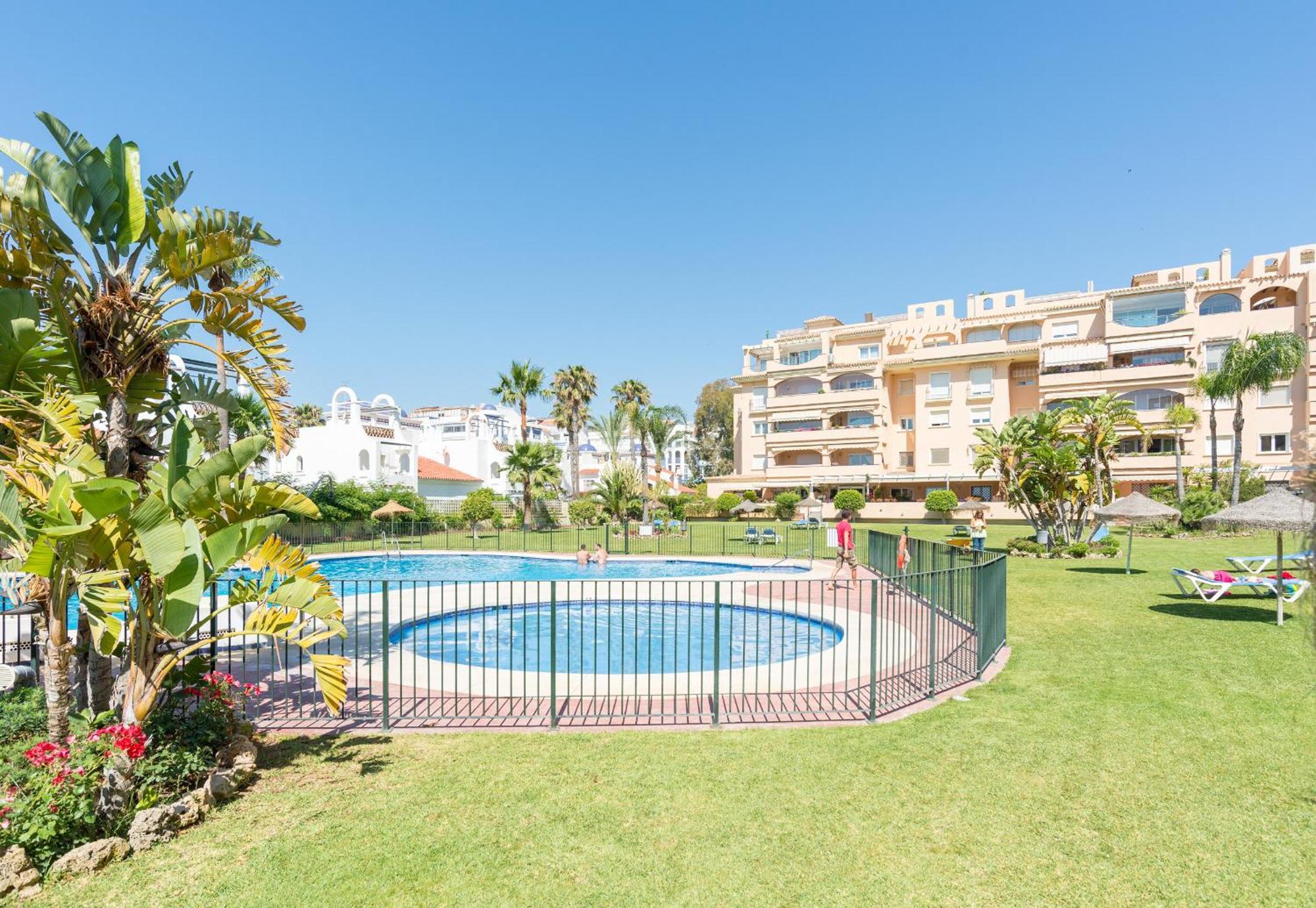 Lejlighed Boho Chic- Beachfront - Free Bikes - Salt Water Pool Torremolinos