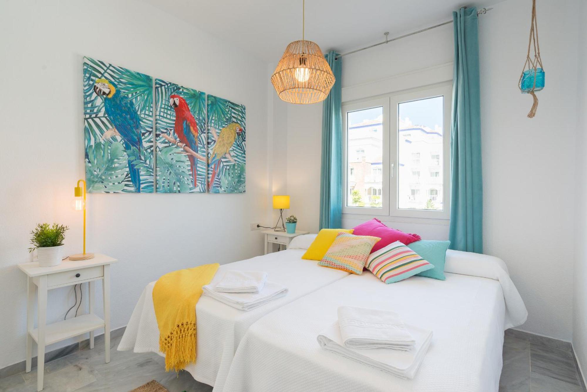 Boho Chic- Beachfront - Free Bikes - Salt Water Pool Lejlighed Torremolinos